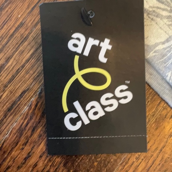 Art class flowers shirt - Picture 2 of 6